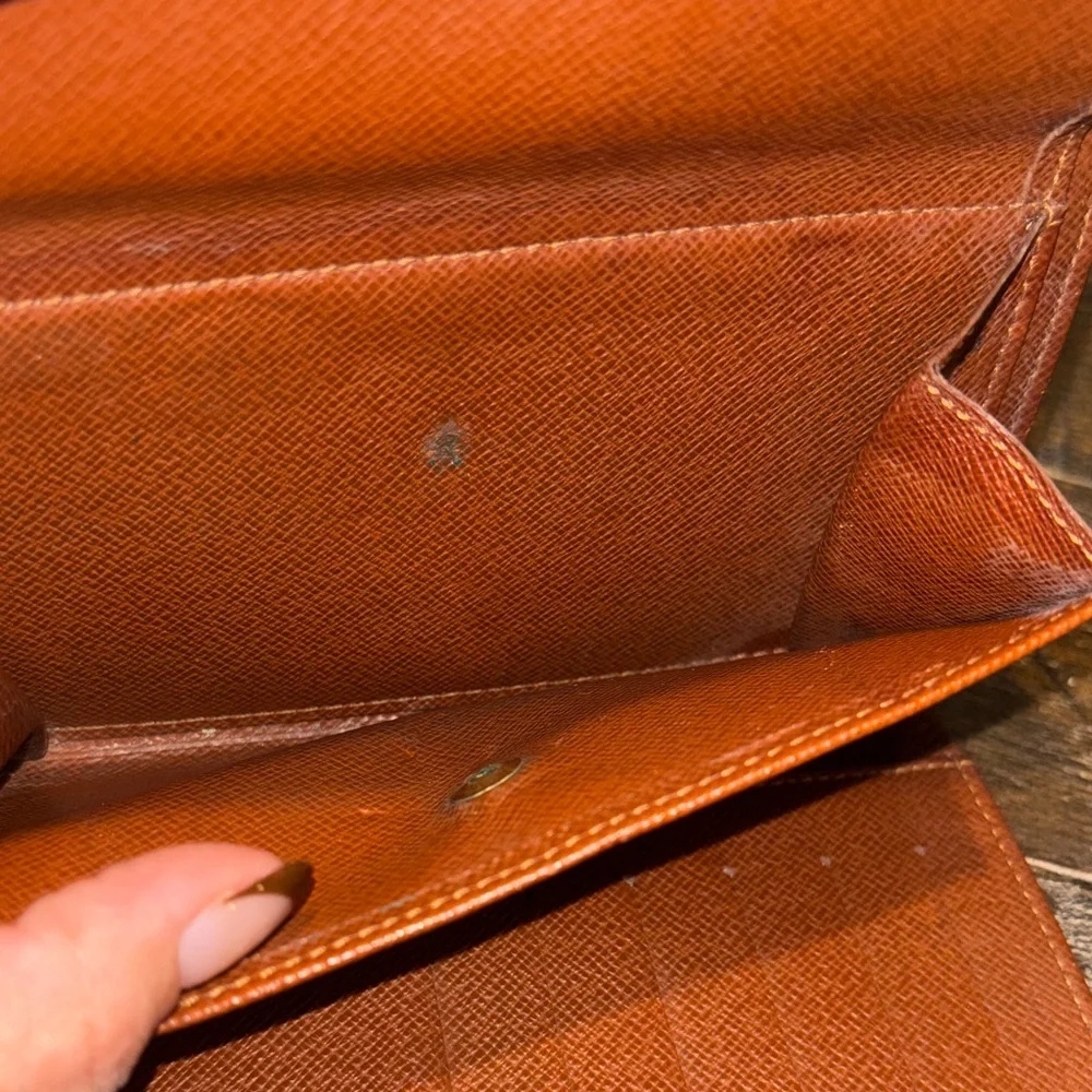 Authentic Louis Vuitton Monogram Trifold GM Wallet - Picture 12 of 16